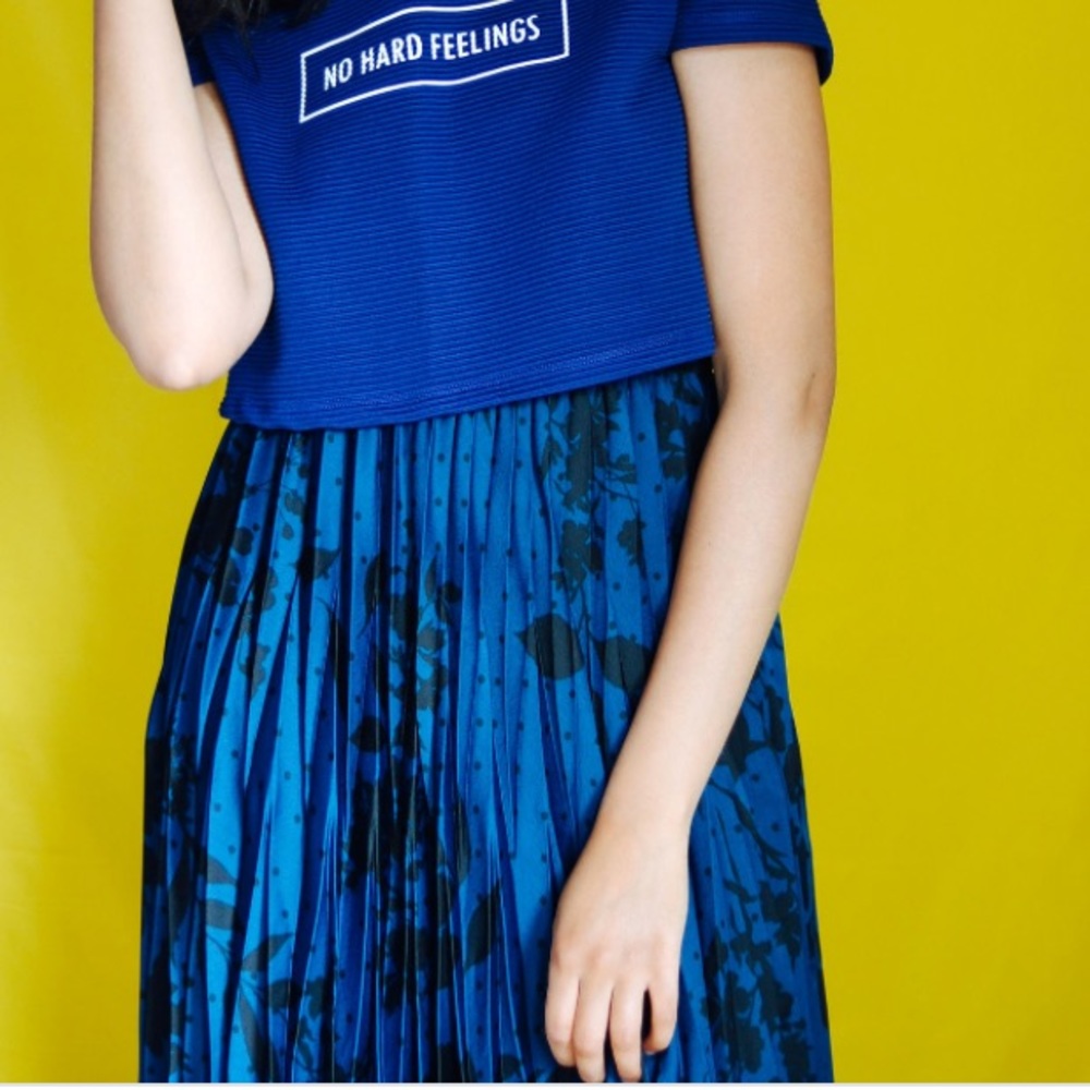 Blue pleated midi skirt